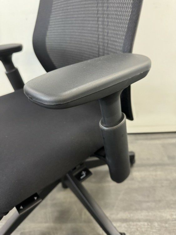 ウチダ（内田洋行）セレッツァ（Sellezza）チェア 可動肘付セレッツァチェア 商品画像7