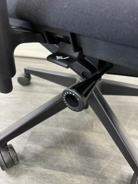 ウチダ（内田洋行）セレッツァ（Sellezza）チェア 可動肘付セレッツァチェア 商品画像10