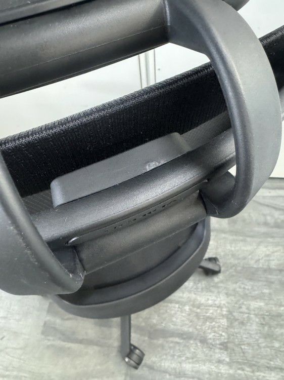 ウチダ（内田洋行）セレッツァ（Sellezza）チェア 可動肘付セレッツァチェア 商品画像13