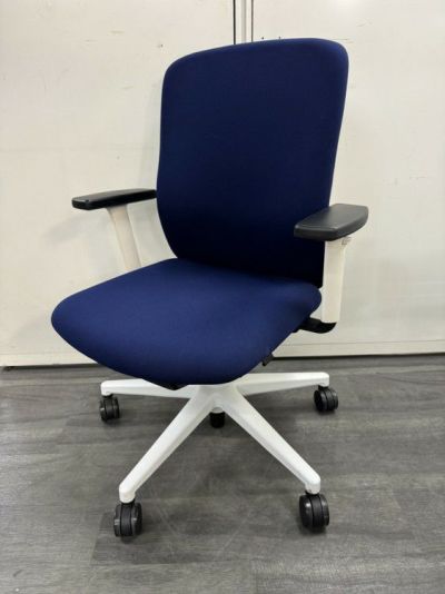 ウチダ（内田洋行）KRENE（クレネ）チェア 固定肘付クレネチェア 商品画像1