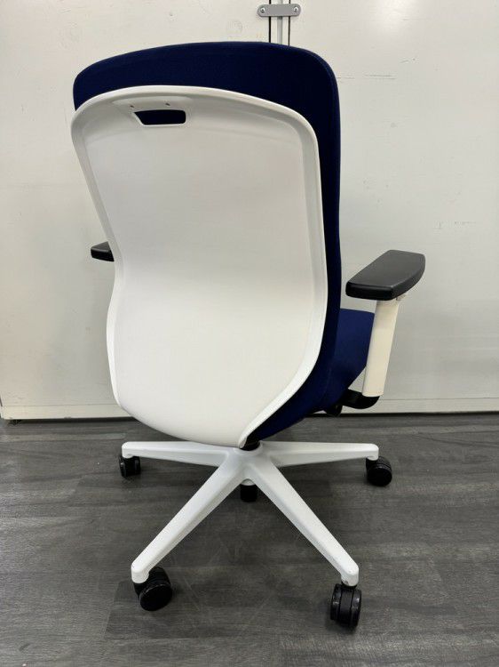 ウチダ（内田洋行）KRENE（クレネ）チェア 固定肘付クレネチェア 商品画像2