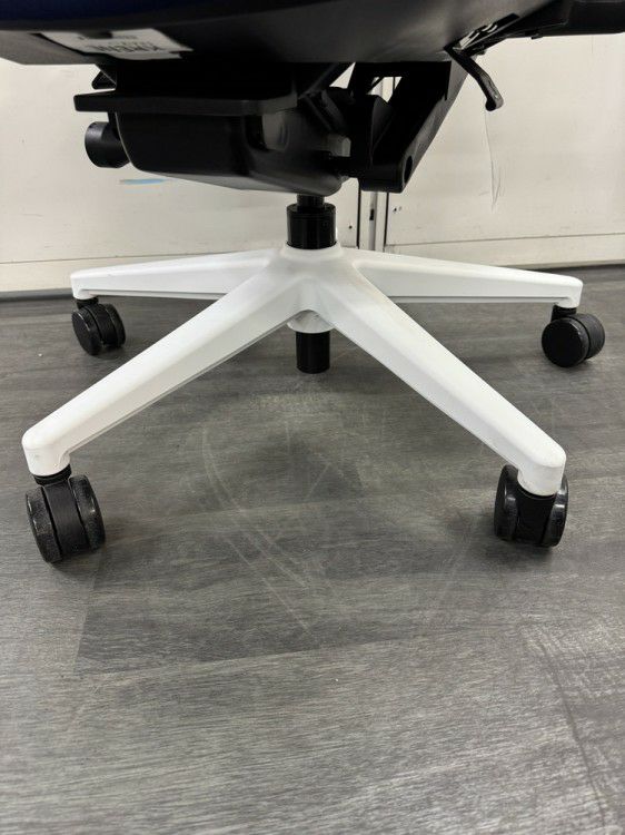 ウチダ（内田洋行）KRENE（クレネ）チェア 固定肘付クレネチェア 商品画像5