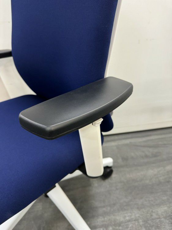 ウチダ（内田洋行）KRENE（クレネ）チェア 固定肘付クレネチェア 商品画像6