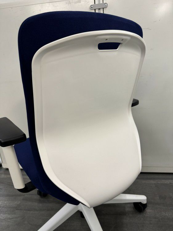 ウチダ（内田洋行）KRENE（クレネ）チェア 固定肘付クレネチェア 商品画像7