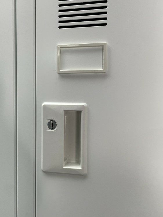 ウチダ（内田洋行）NS型シリーズ 12人用ロッカー 商品画像6