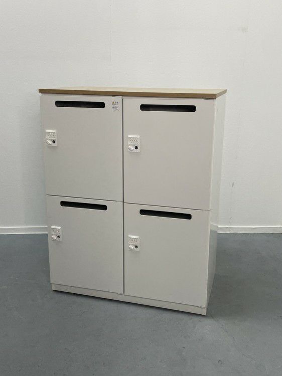 プラスM型ロッカーシリーズ 4人用パーソナルロッカー 商品画像1