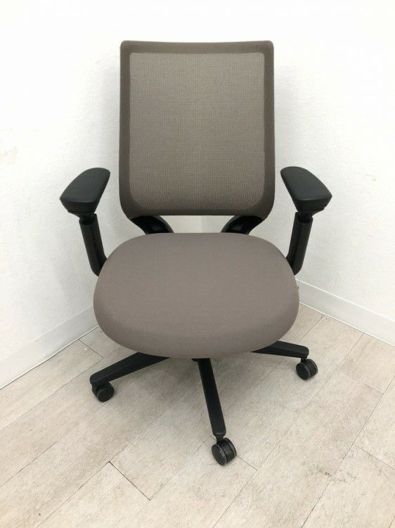 コクヨMitra2（ミトラ2）チェア 可動肘付ミトラ2チェア 商品画像2