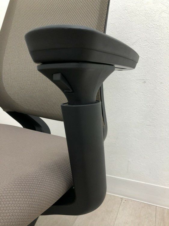 コクヨMitra2（ミトラ2）チェア 可動肘付ミトラ2チェア 商品画像14