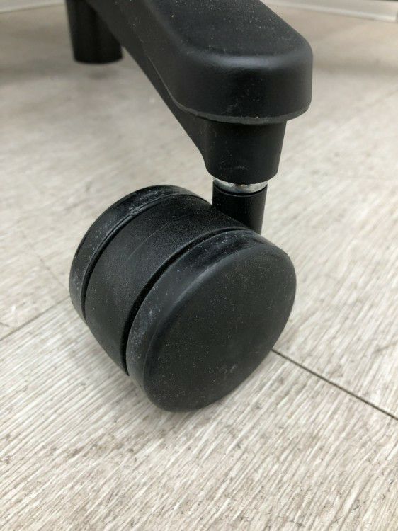 コクヨMitra2（ミトラ2）チェア 可動肘付ミトラ2チェア 商品画像19