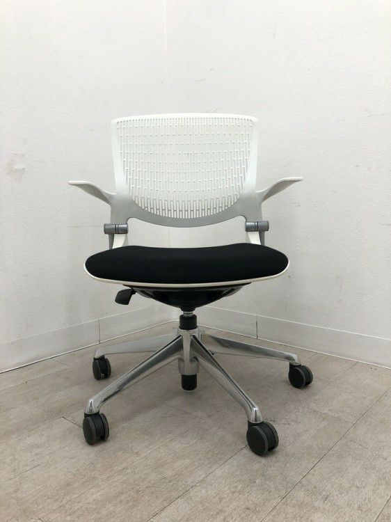 オカムラGrata（グラータ）チェア ミーティングチェア 商品画像3