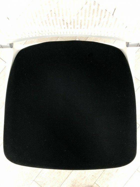 オカムラGrata（グラータ）チェア ミーティングチェア 商品画像8