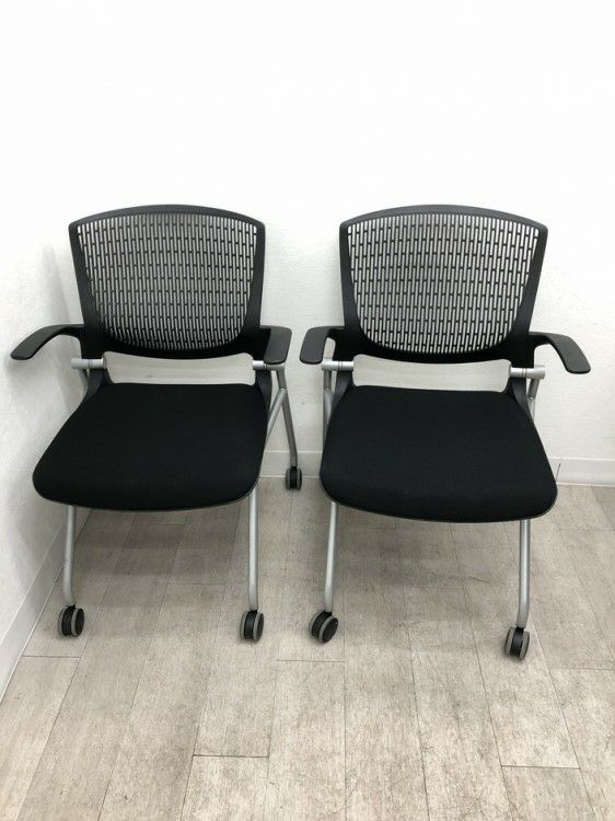 オカムラGrata（グラータ）チェア ネスティングチェア2脚セット 商品画像2