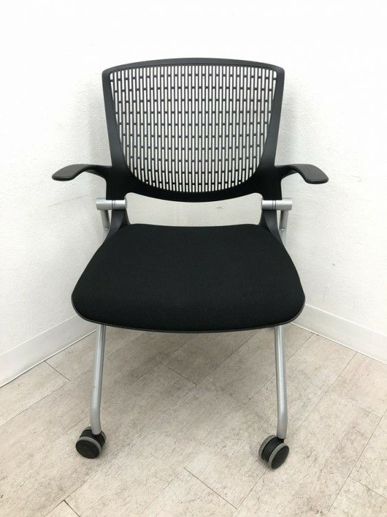 オカムラGrata（グラータ）チェア ネスティングチェア2脚セット 商品画像4