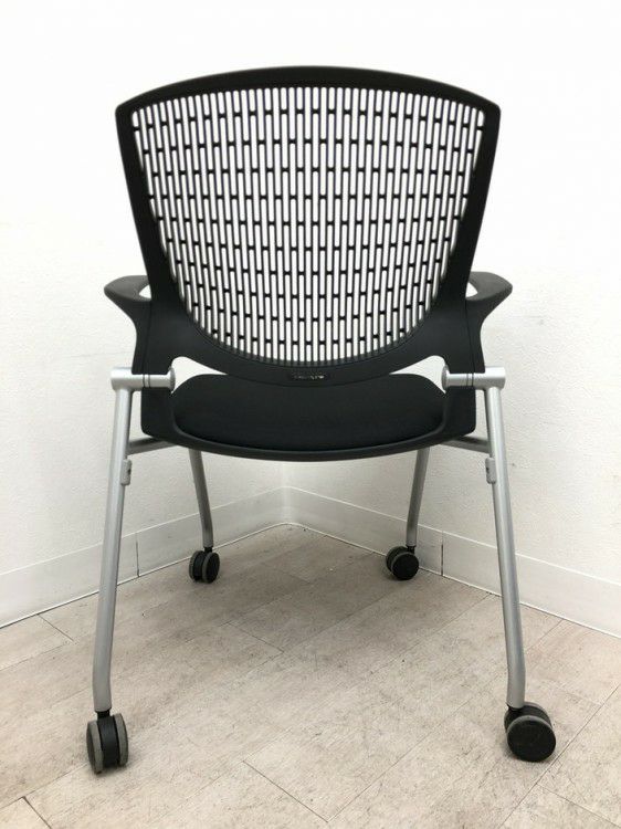 オカムラGrata（グラータ）チェア ネスティングチェア2脚セット 商品画像7