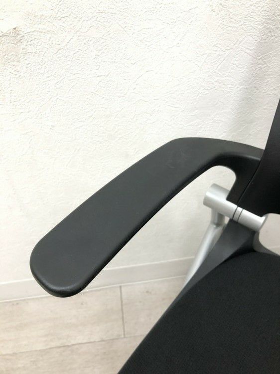 オカムラGrata（グラータ）チェア ネスティングチェア2脚セット 商品画像13