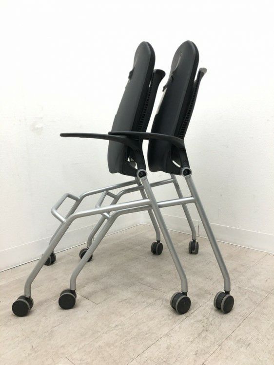 オカムラGrata（グラータ）チェア ネスティングチェア2脚セット 商品画像21