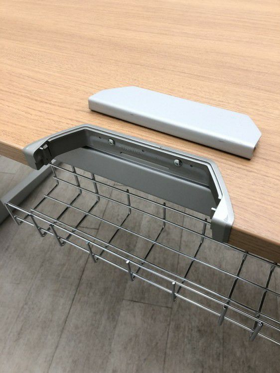 オカムラ1500平デスク+ワゴンセット 商品画像16