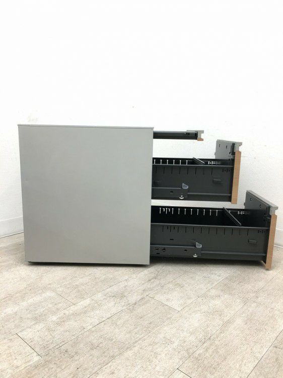 オカムラ1500平デスク+ワゴンセット 商品画像24