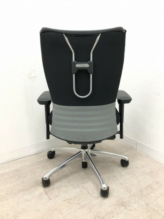 オカムラfeego(フィーゴ)チェア 可動肘付フィーゴチェア 商品画像4