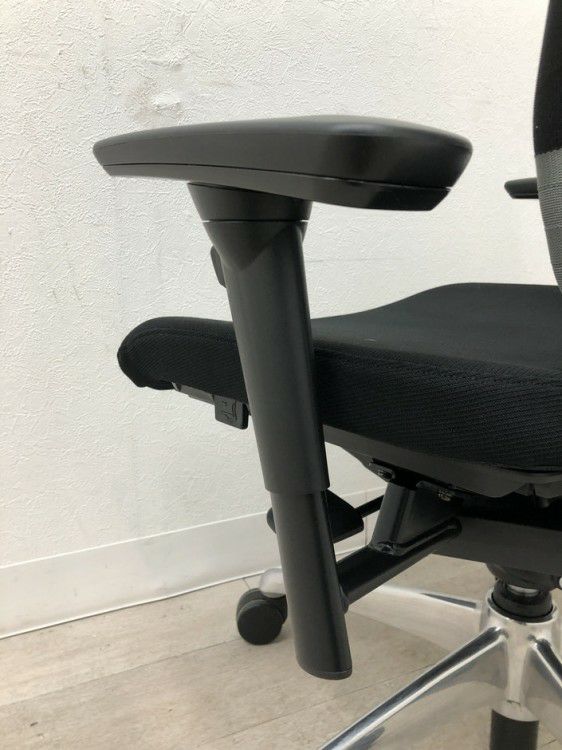 オカムラfeego(フィーゴ)チェア 可動肘付フィーゴチェア 商品画像13