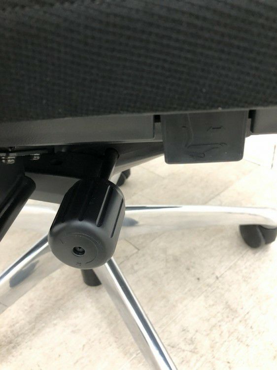 オカムラfeego(フィーゴ)チェア 可動肘付フィーゴチェア 商品画像15