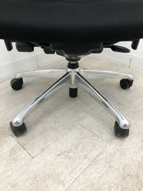 オカムラfeego(フィーゴ)チェア 可動肘付フィーゴチェア 商品画像17