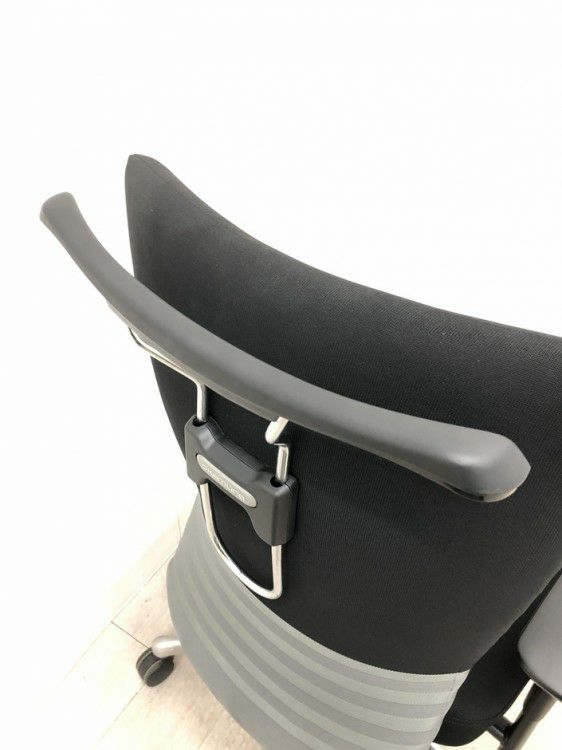 オカムラfeego(フィーゴ)チェア 可動肘付フィーゴチェア 商品画像21