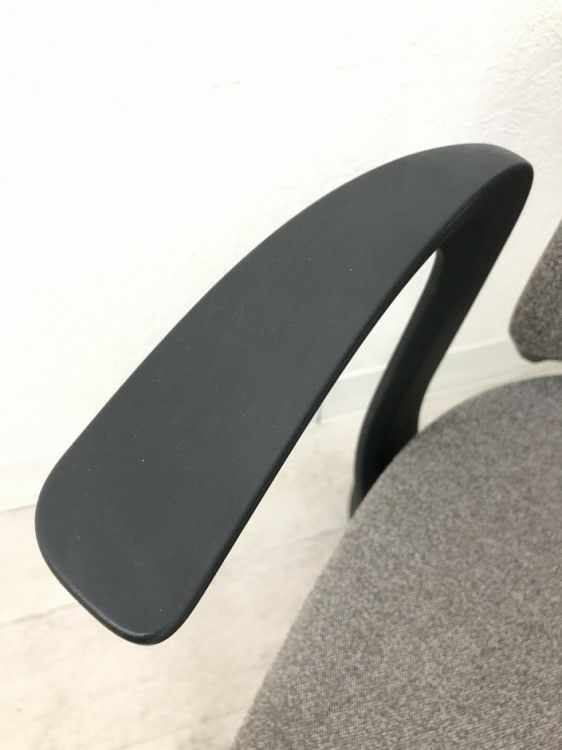 オカムラ固定肘付ライブスエントリーチェア 商品画像10