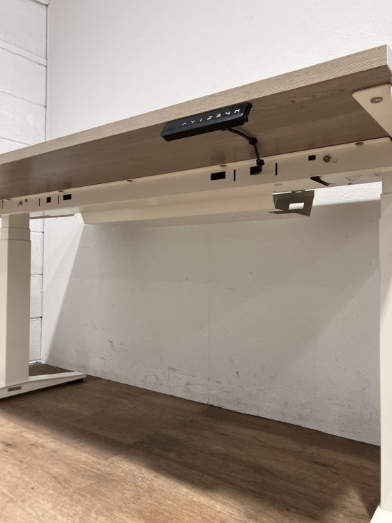 HermanMiller（ハーマンミラー）電動昇降デスク 商品画像4