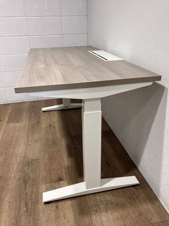 HermanMiller（ハーマンミラー）電動昇降デスク 商品画像5