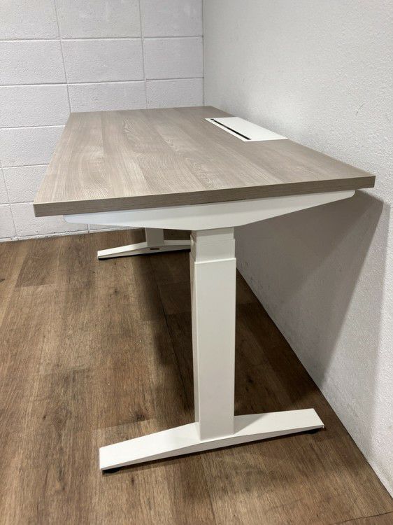 HermanMiller（ハーマンミラー）電動昇降デスク 商品画像5