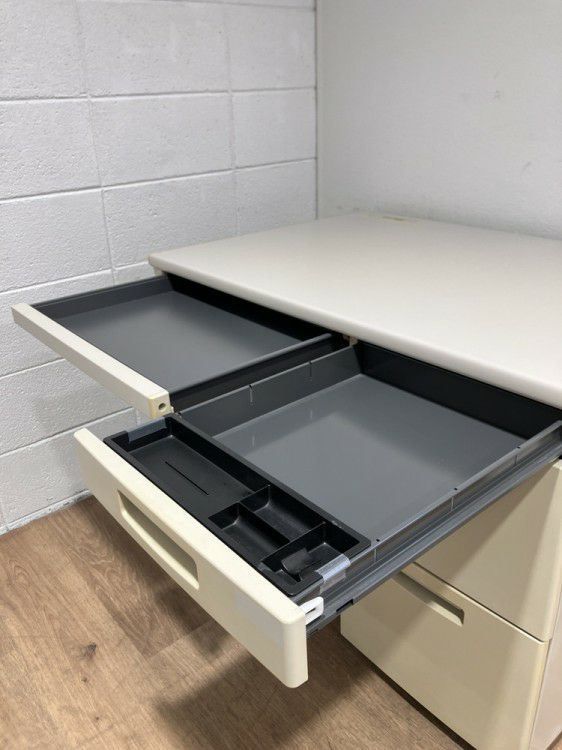 コクヨBS+シリーズ 1000片袖デスク 商品画像5