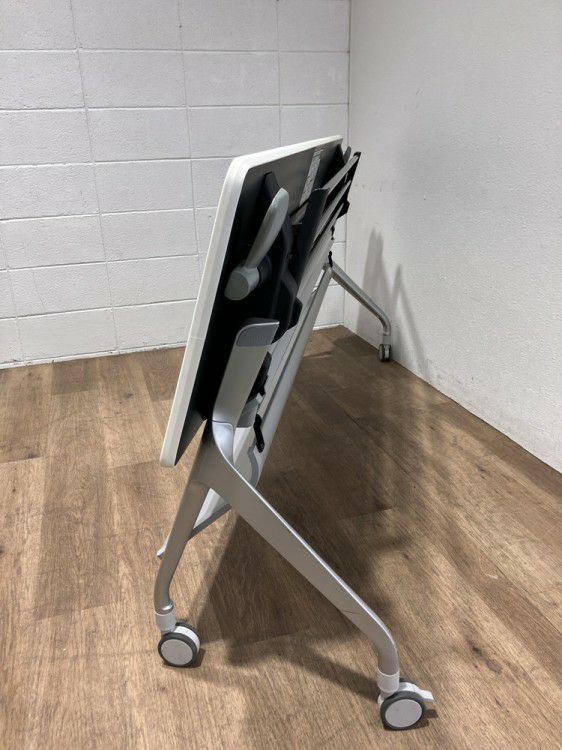 コクヨエピファイ(EPIPHY)シリーズ 1800平行スタックテーブル 商品画像11