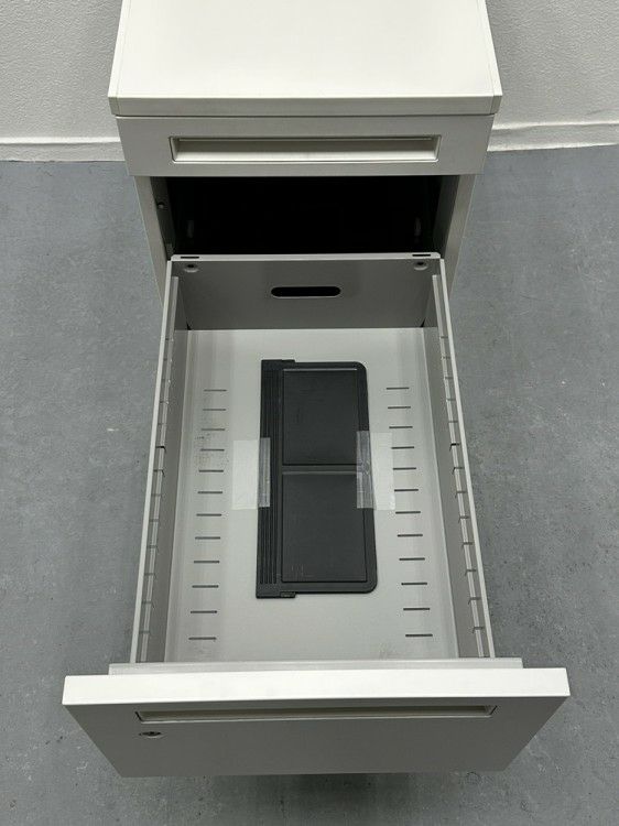 ウチダ（内田洋行）SCAENA(スカエナ)シリーズ　Kタイプ 脇机 商品画像4