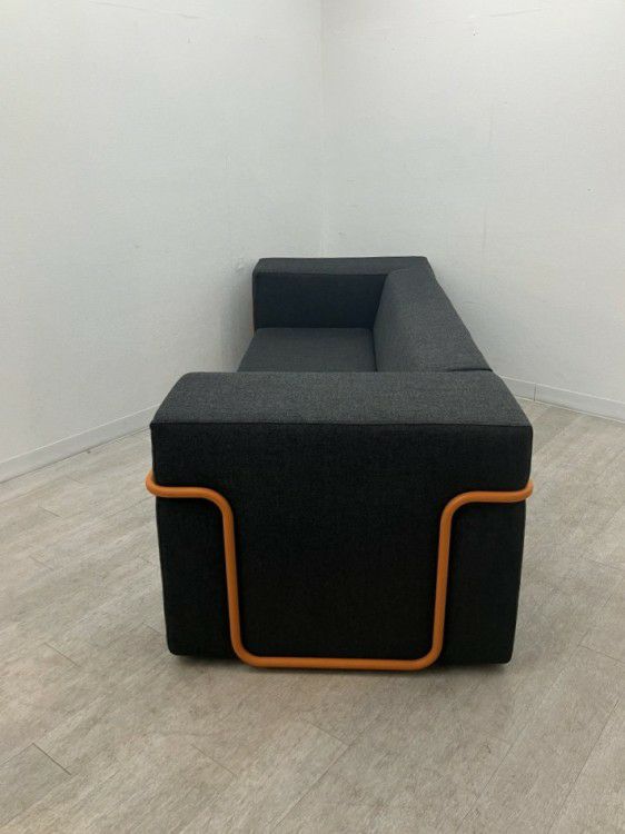 Conduit Sofa ロビーソファ 商品画像3