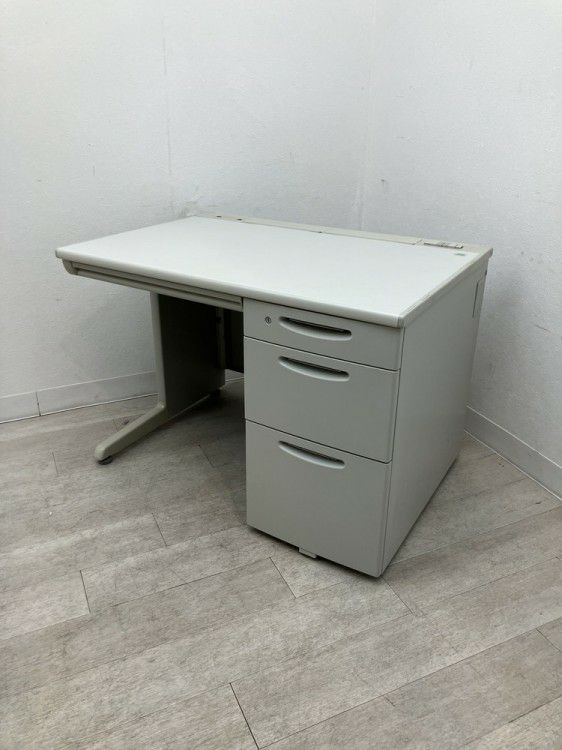 オカムラSD-eシリーズ 1000片袖デスク 商品画像1