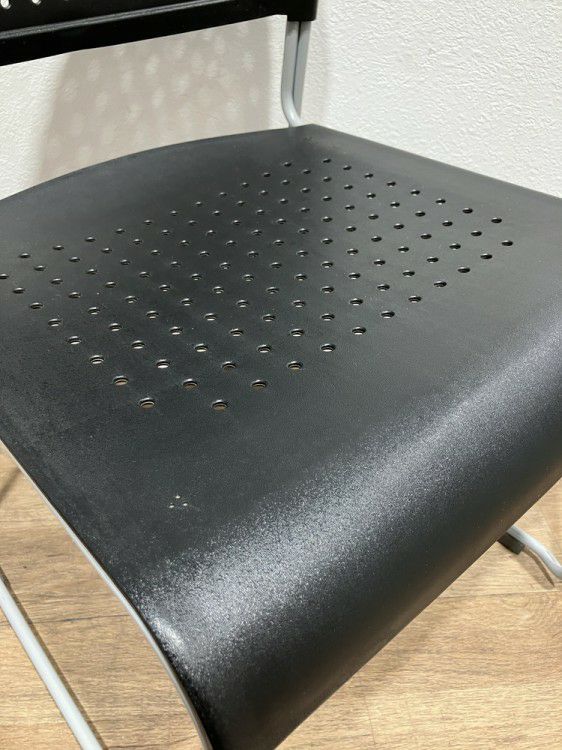 アイリスチトセスタッキングチェア4脚セット 商品画像5