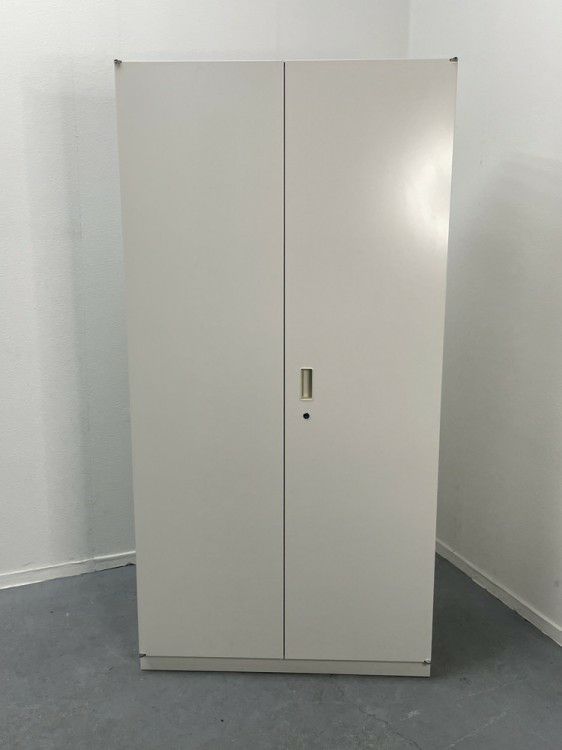 イトーキシンラインシリーズ 両開き書庫 商品画像2