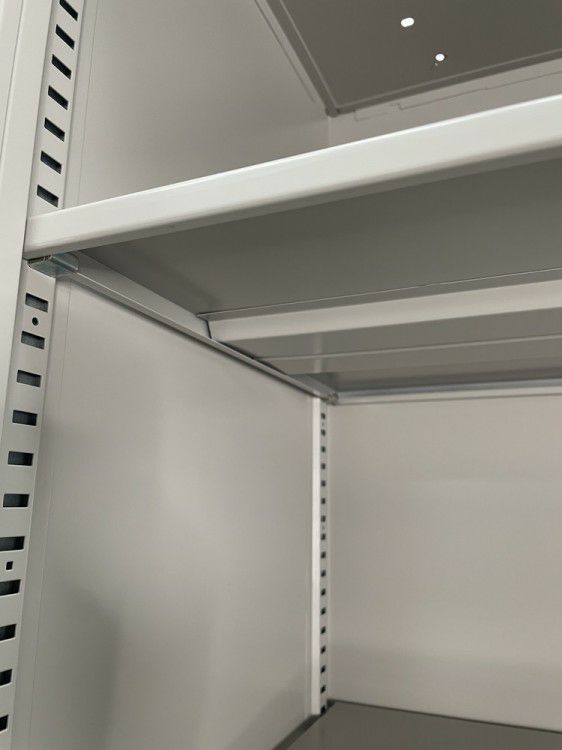 イトーキシンラインシリーズ 両開きラテラル上下書庫 商品画像10