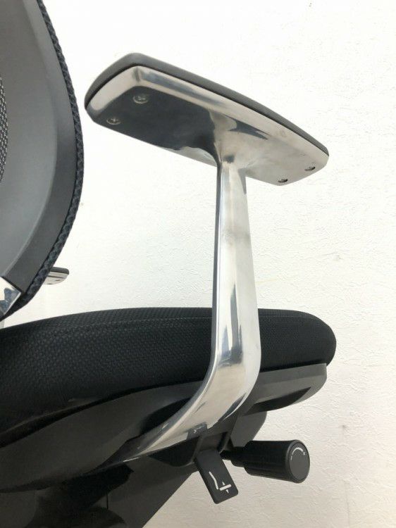 コクヨBezel(ベゼル)チェア 固定肘付ベゼルチェア 商品画像17