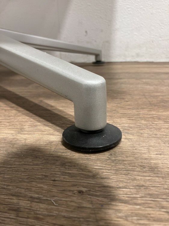 イトーキDEシリーズ 角テーブル 商品画像5