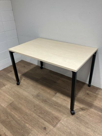 コクヨJUTO（ジュート）シリーズ ミーティングテーブル 商品画像1