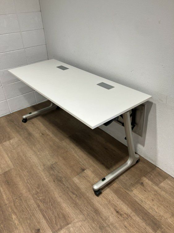 イトーキコンシアシリーズ サイドスタックテーブル 商品画像3