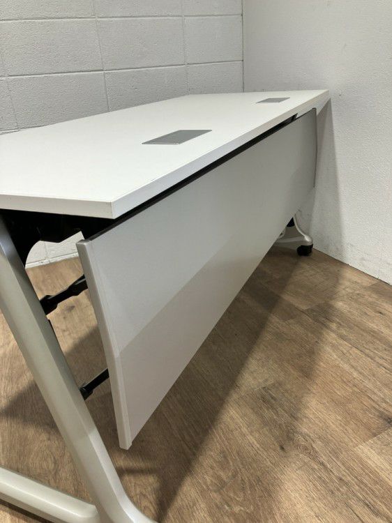 イトーキコンシアシリーズ サイドスタックテーブル 商品画像10