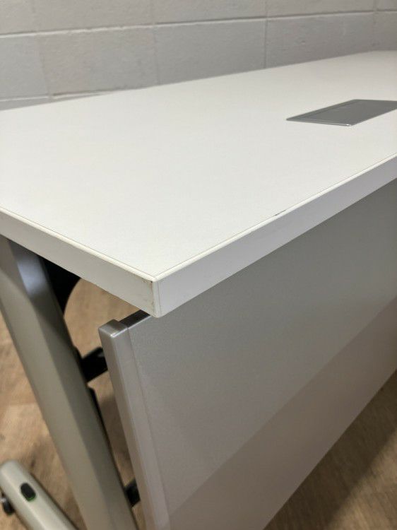 イトーキコンシアシリーズ サイドスタックテーブル 商品画像11