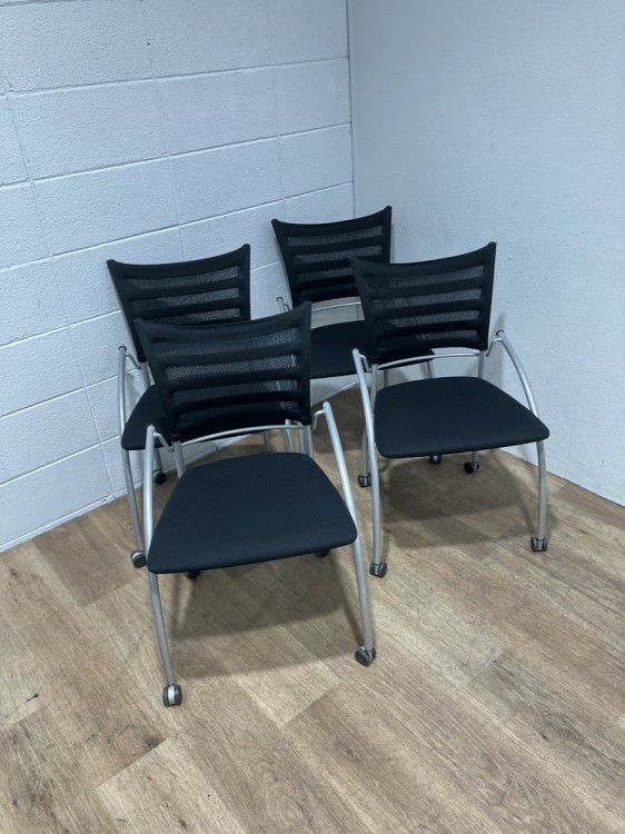 アイチ Miloシリーズ 折りたたみパイプイス | 無限堂ネットショップ