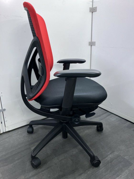 INABA/イナバyera(イエラ)チェア 可動肘付イエラチェア 商品画像3