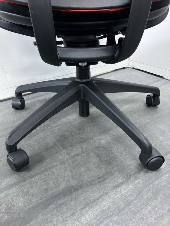 INABA/イナバyera(イエラ)チェア 可動肘付イエラチェア 商品画像5