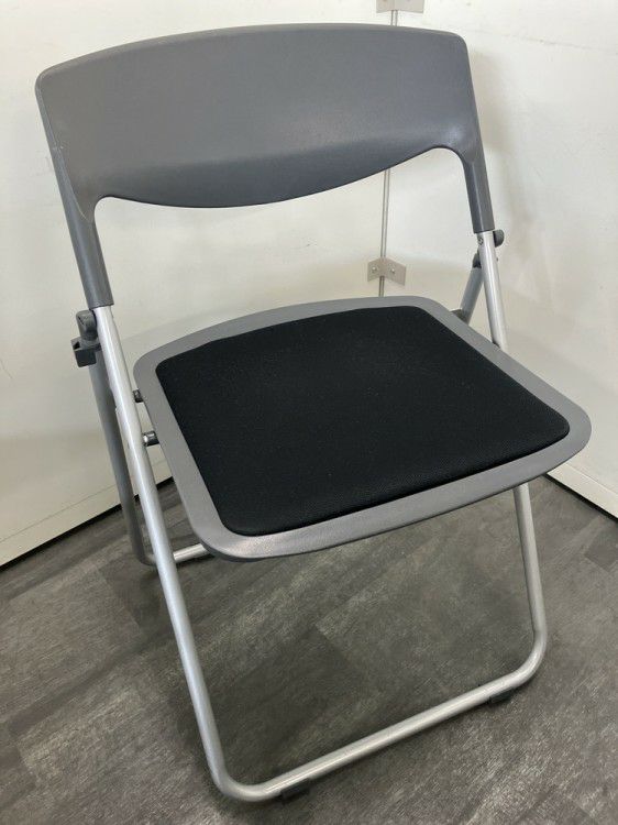 イトーキラムダシリーズ 折畳パイプイス 商品画像1