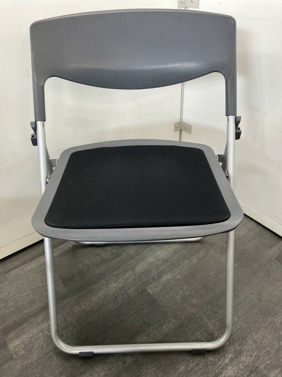 イトーキラムダシリーズ 折畳パイプイス 商品画像2